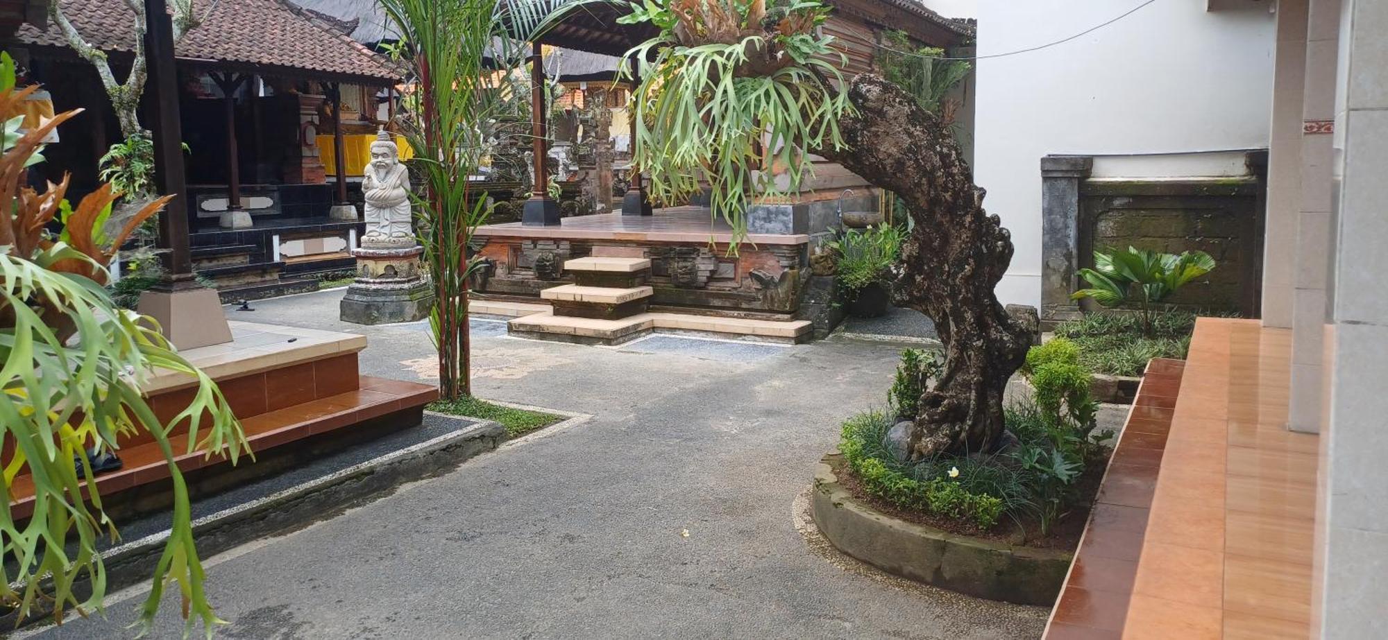 Nugraha Guesthouse 1 Ubud Zewnętrze zdjęcie