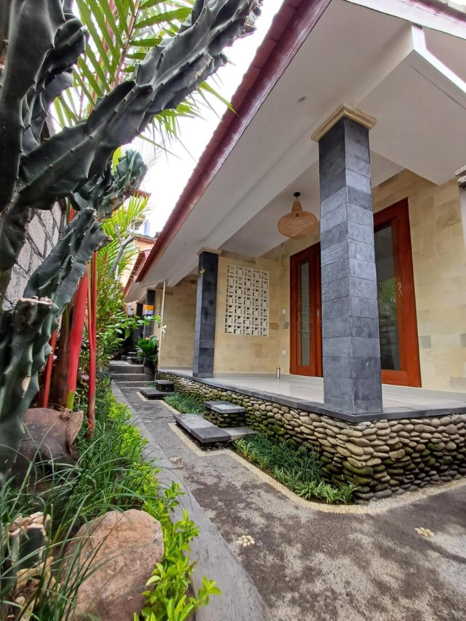 Nugraha Guesthouse 1 Ubud Zewnętrze zdjęcie