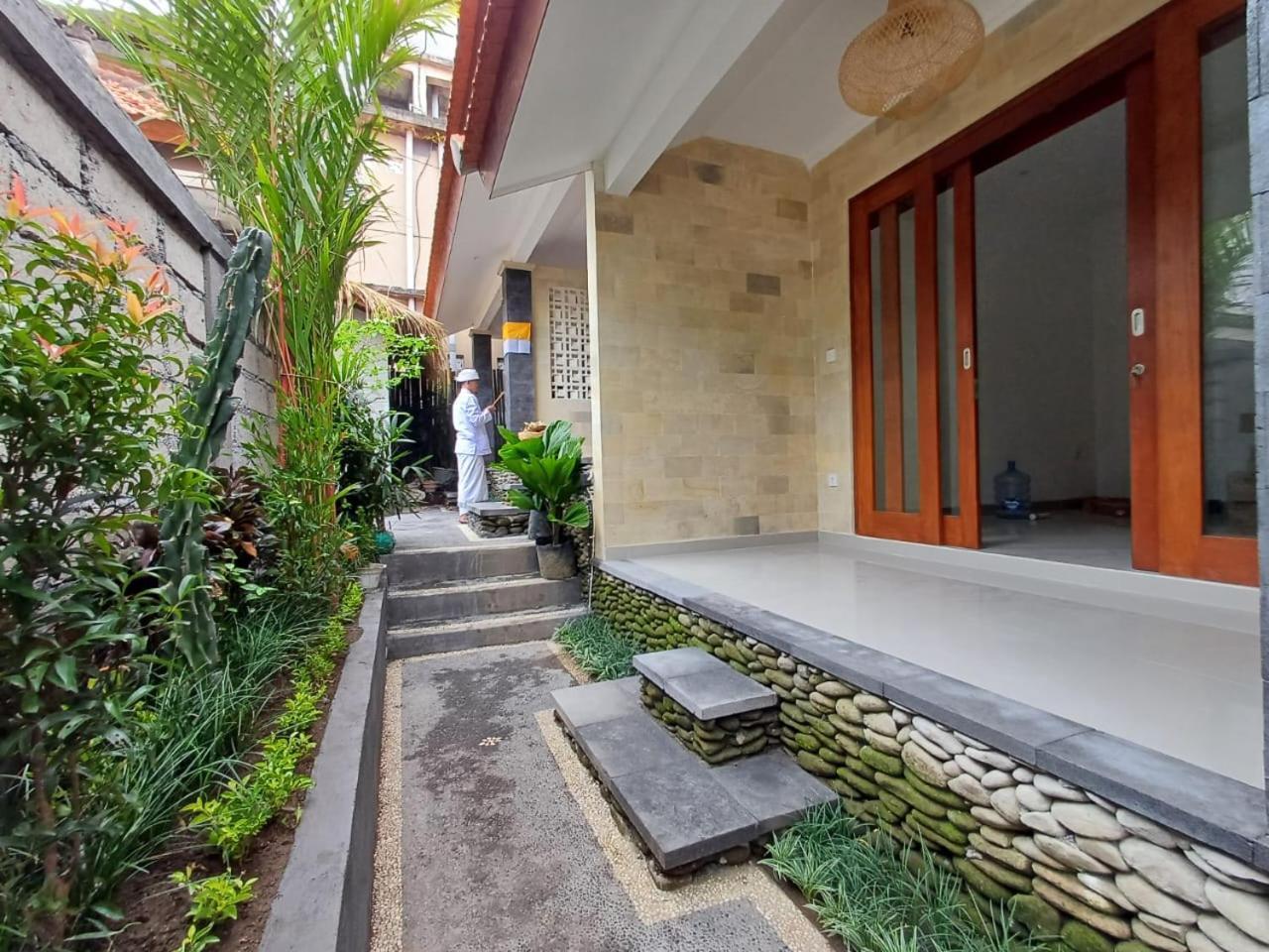 Nugraha Guesthouse 1 Ubud Zewnętrze zdjęcie