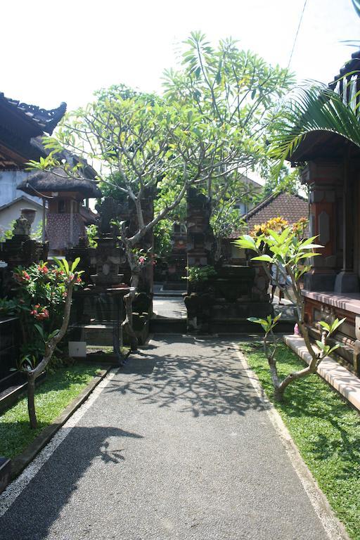 Nugraha Guesthouse 1 Ubud Zewnętrze zdjęcie
